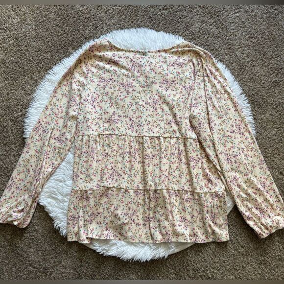 Torrid Babydoll Top Long Sleeves Floral Elastic Wrists Womens Size 2X - Picture 2 of 7